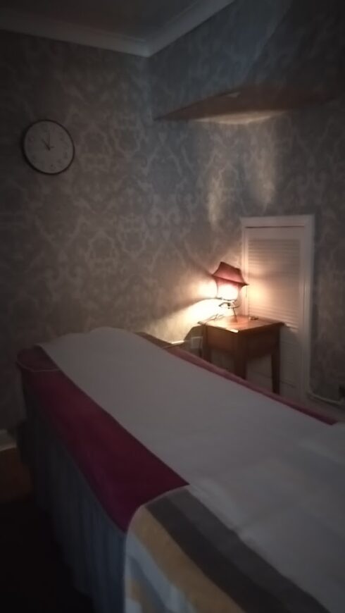 Asian Beauty & Relaxing Massage Aromatherapy Spa Belfast BT5 4NH